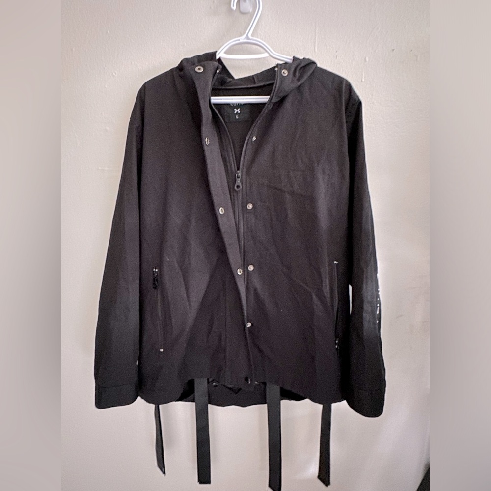 C2H4 Egocentrism in the Future “fishtail” zip up